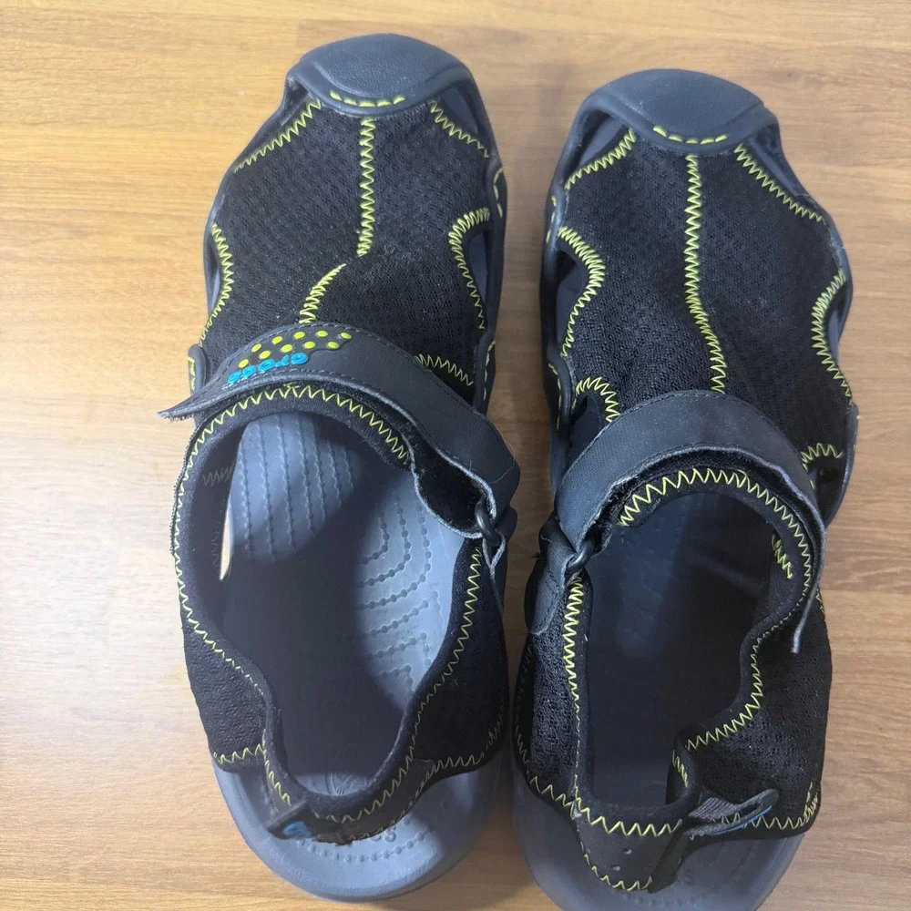 Crocs Swiftwater Mesh Deck Sandals Mens 12 Black Charcoal Lime 15041 Water Shoes